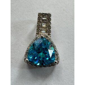 16.6mm Unbranded 925 Sterling Silver Slide Closure Pendant w/ Blue & White Gems